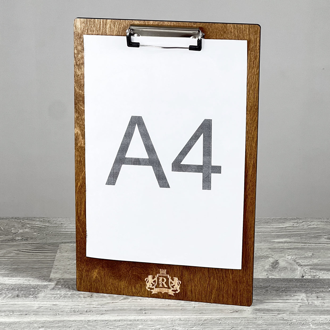Menu clipboard with engraved logo, landscape