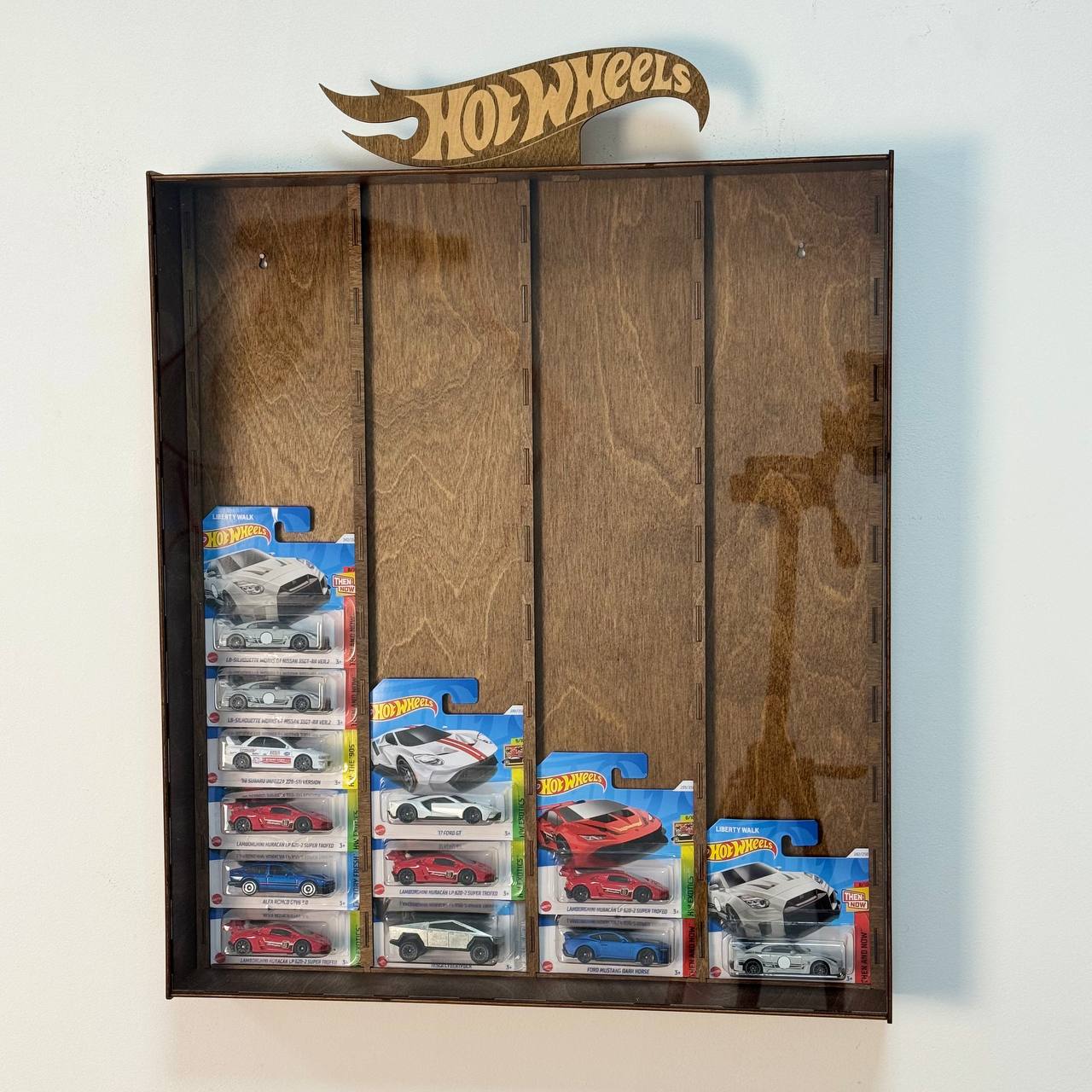 Hot Wheels blister display garage, Yew