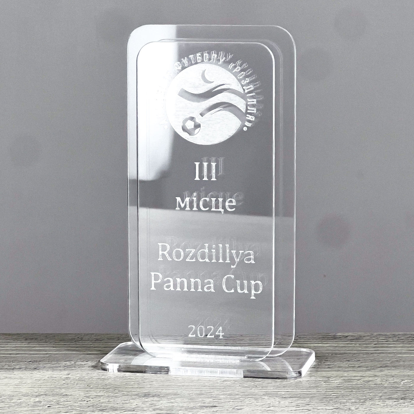 Double award statuette