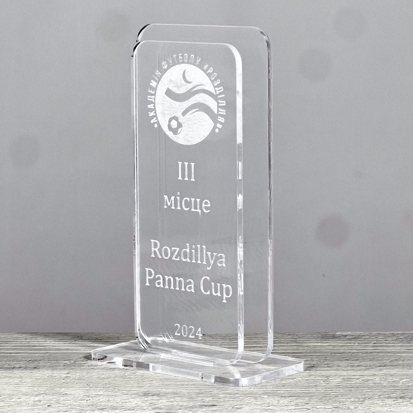 Double award statuette