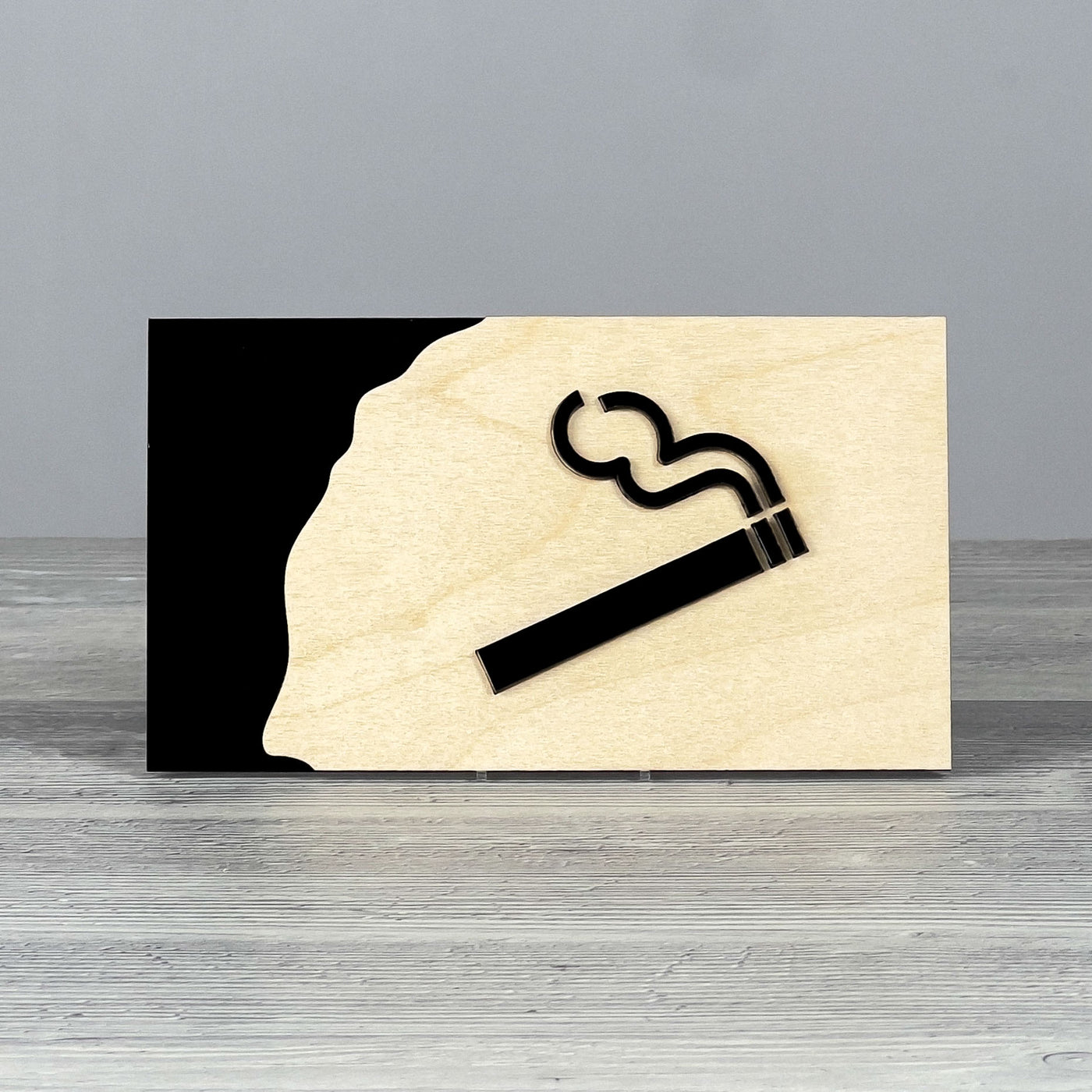Smoking area sign