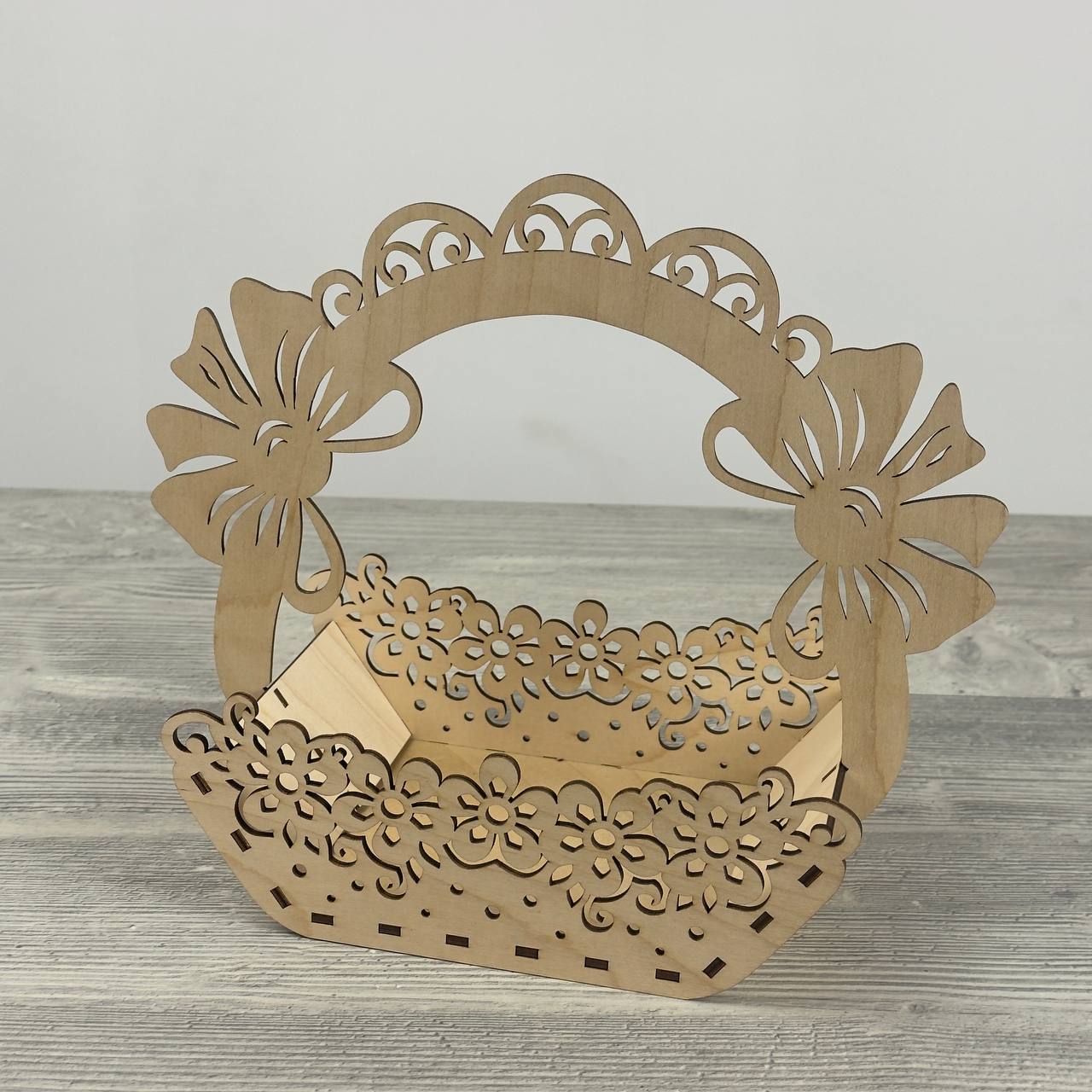 Easter basket 140×140×240 mm