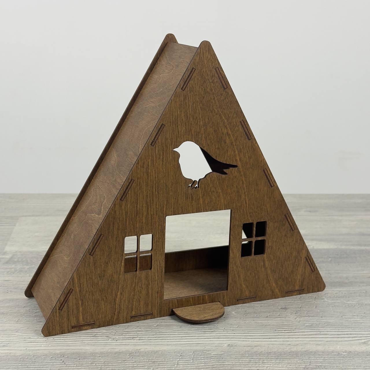 Window bird feeder