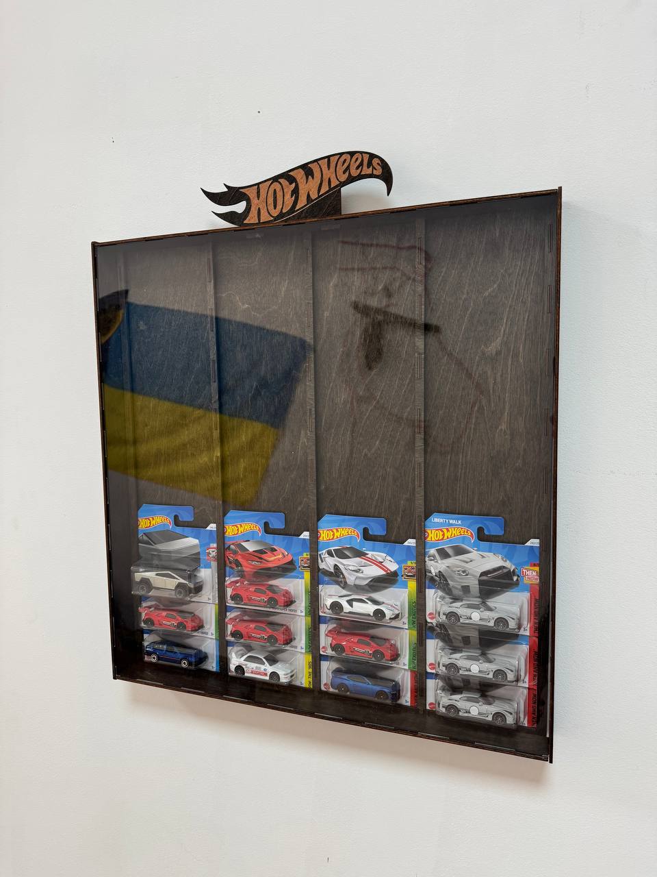 Hot Wheels blister display garage, Wenge