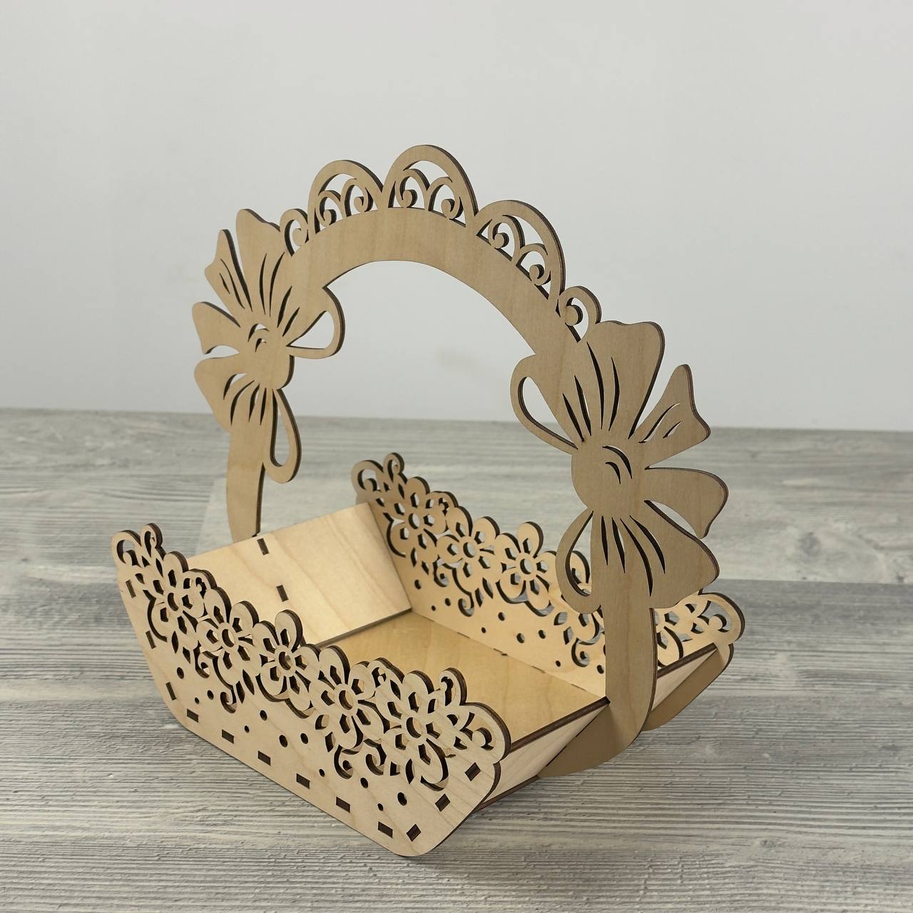 Easter basket 140×140×240 mm