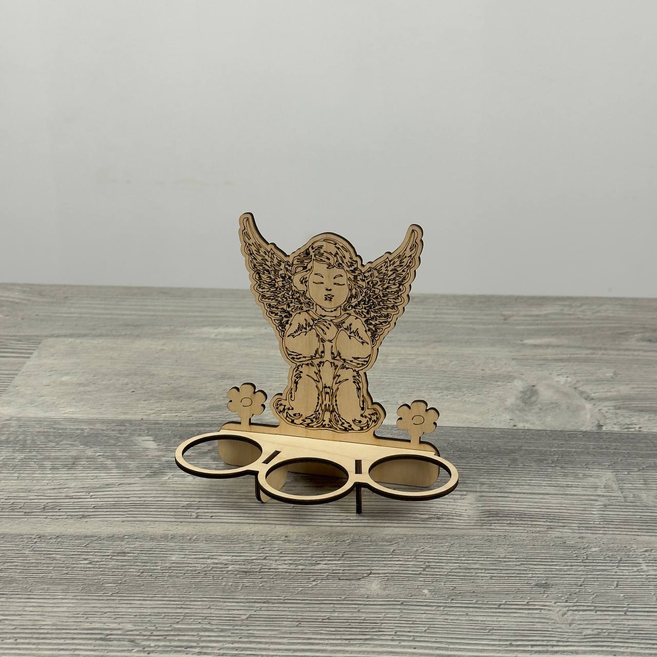 Easter egg holder for 3, Angel with flowers