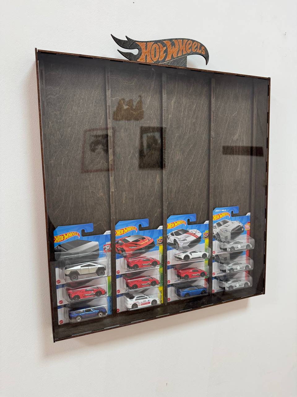 Hot Wheels blister display garage, Wenge