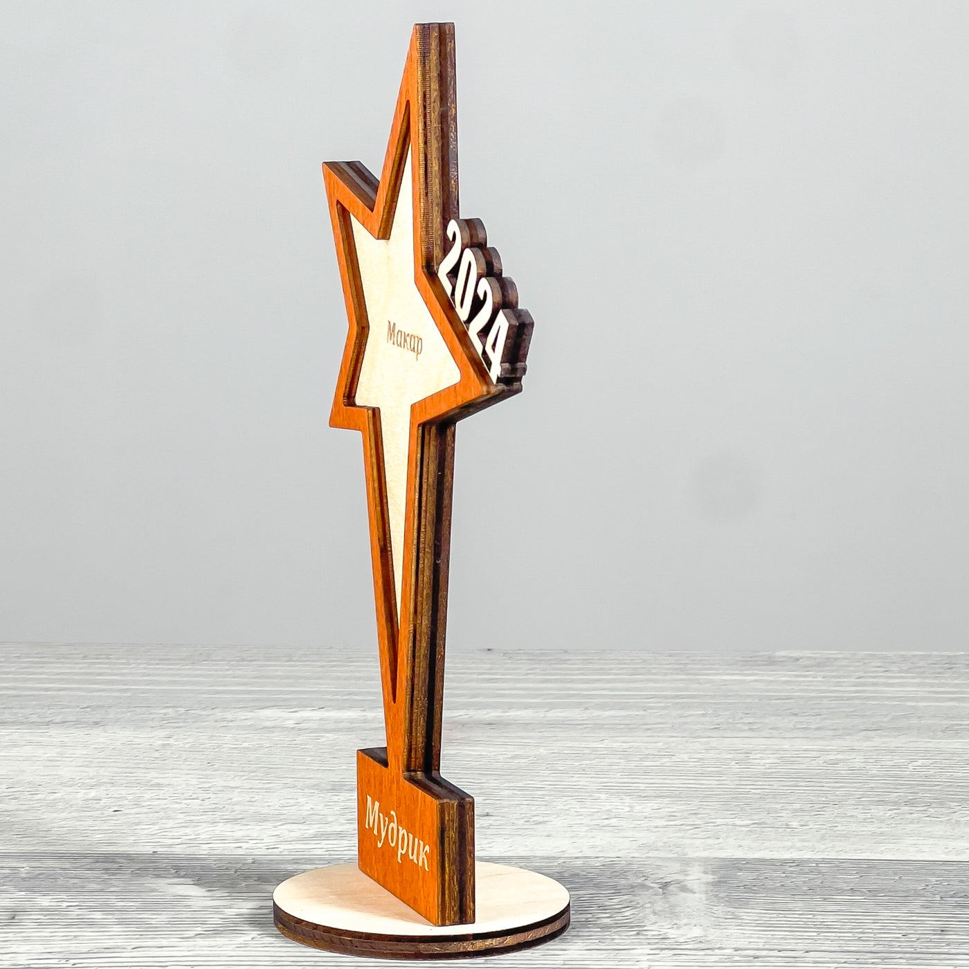 Star statuette 100×65×200 mm, Rowan