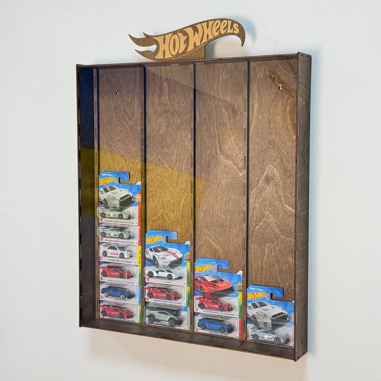 Hot Wheels blister display garage, Yew