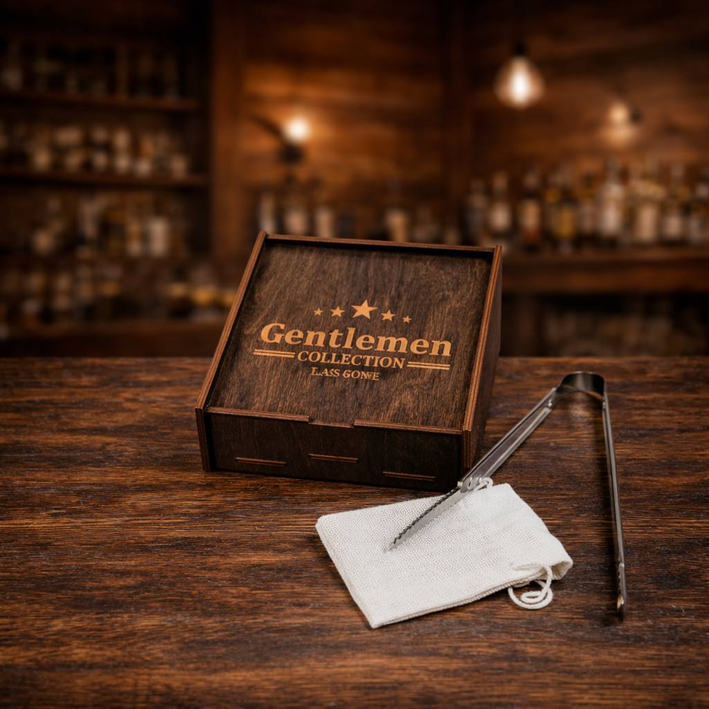 Whisky stones in a wooden box, 9 pcs