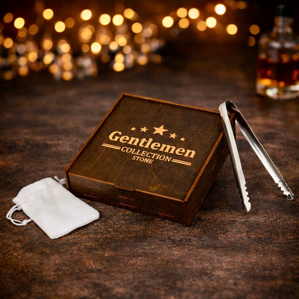 Whisky stones in a wooden box, 16 pcs
