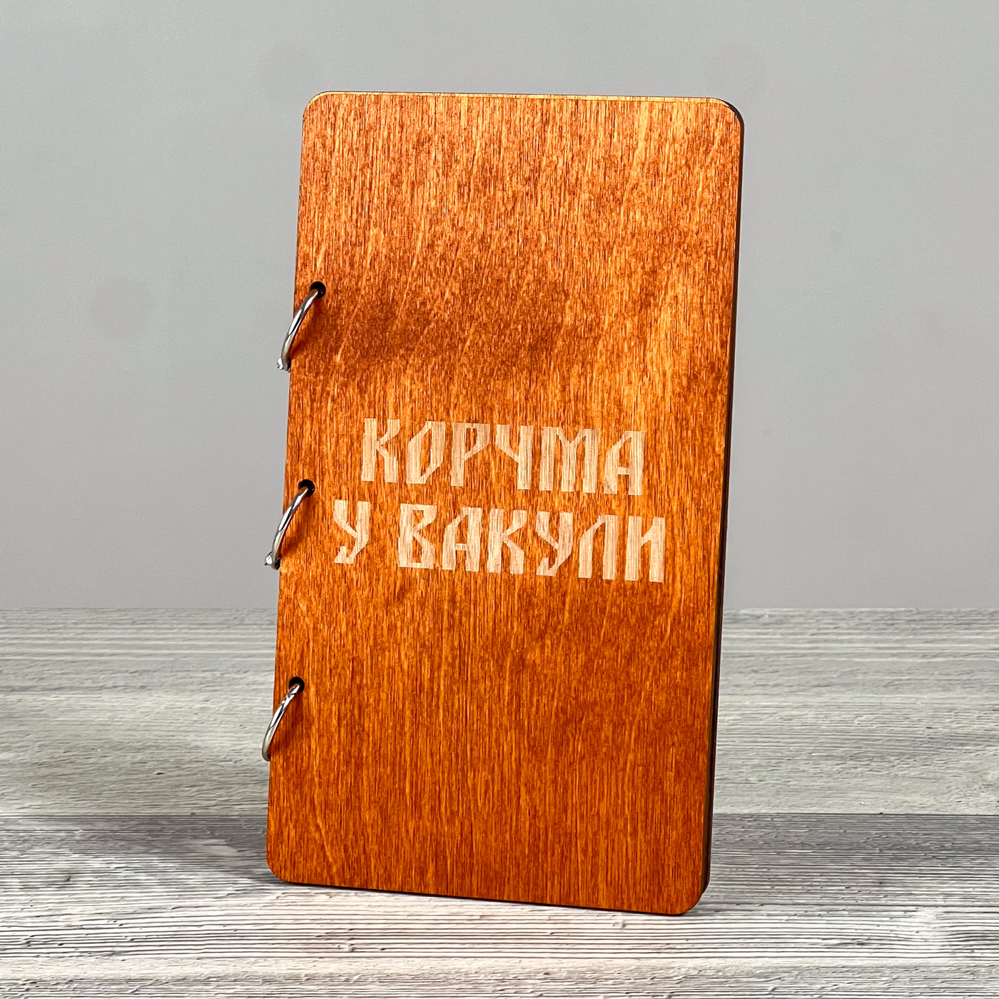 Wooden check presenter 195×110 mm, Wenge (2)