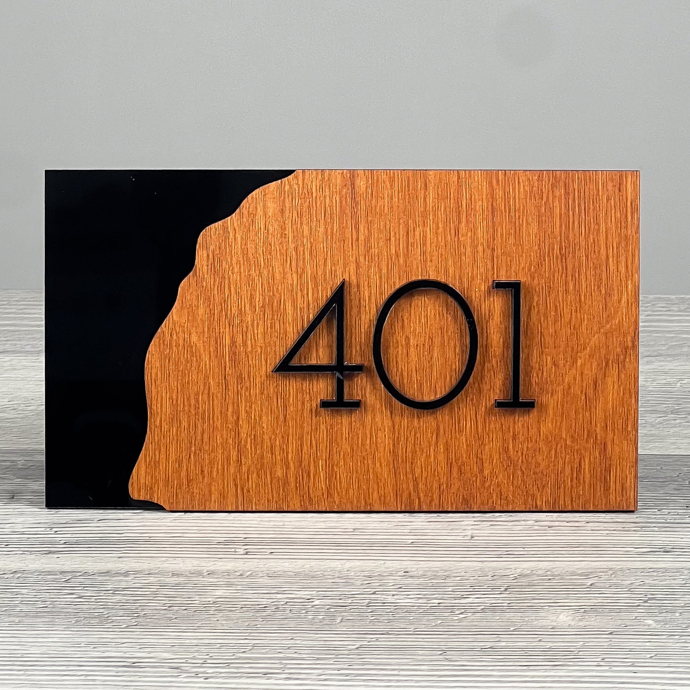 Door number plate, black base