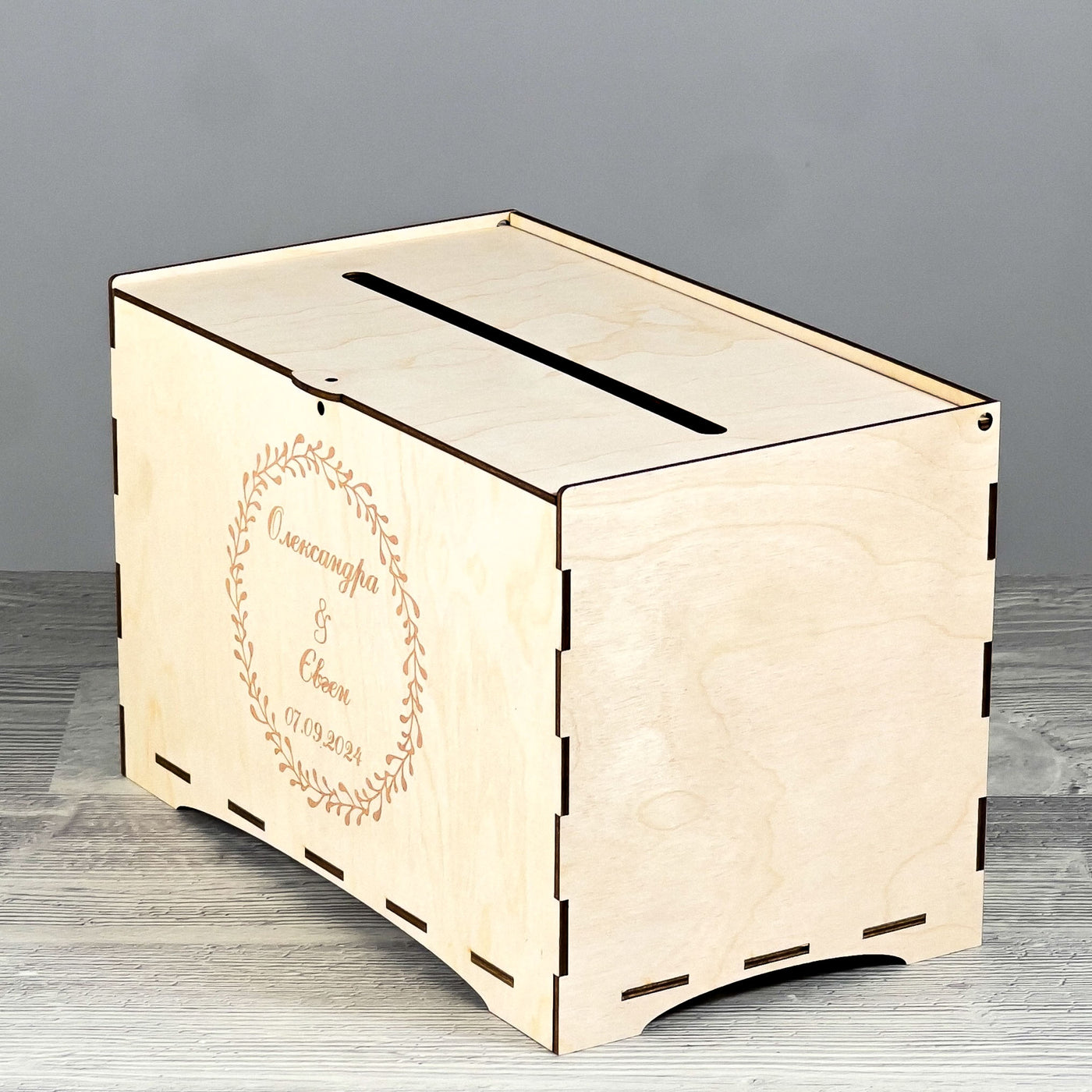 Wedding envelope chest