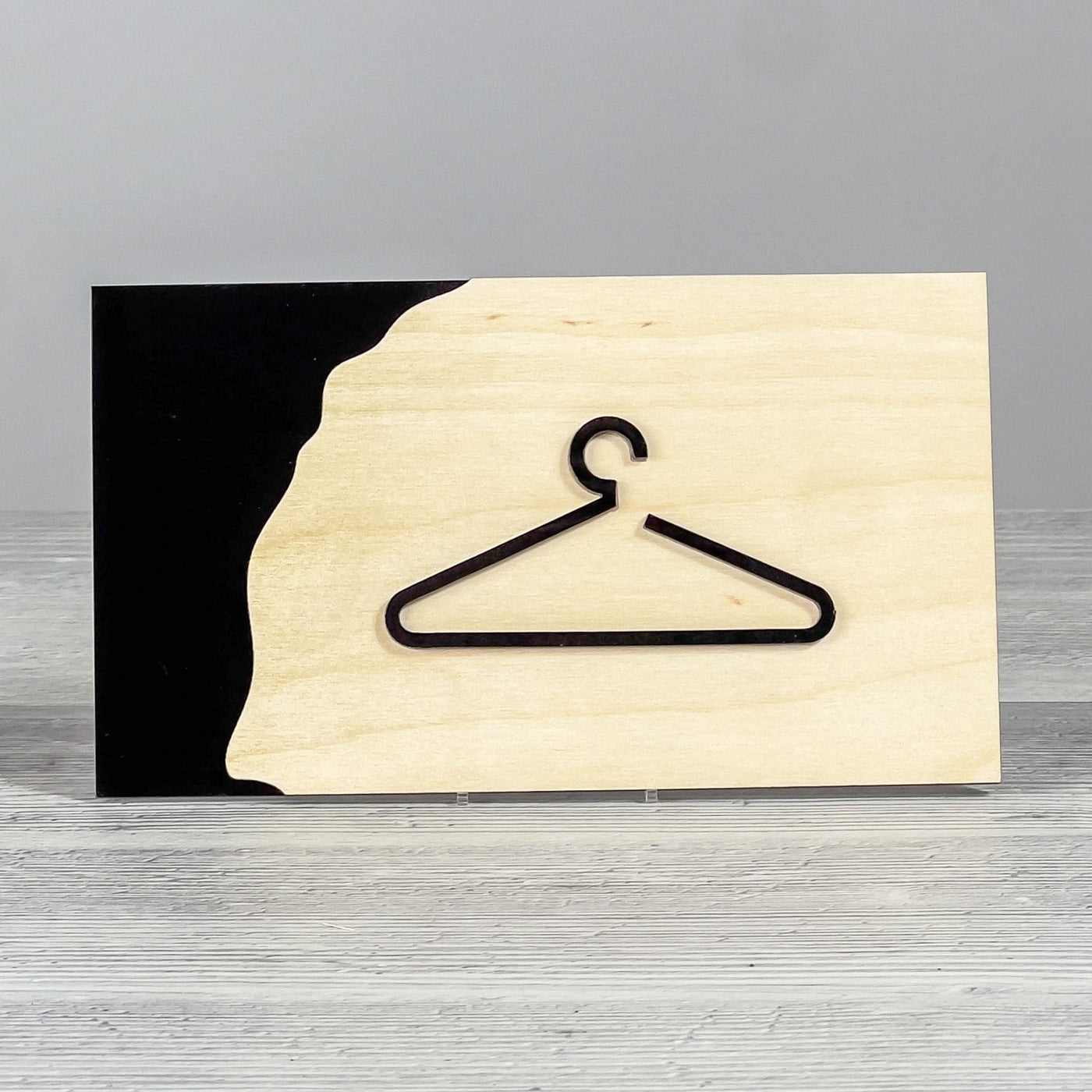 Cloakroom door sign, black