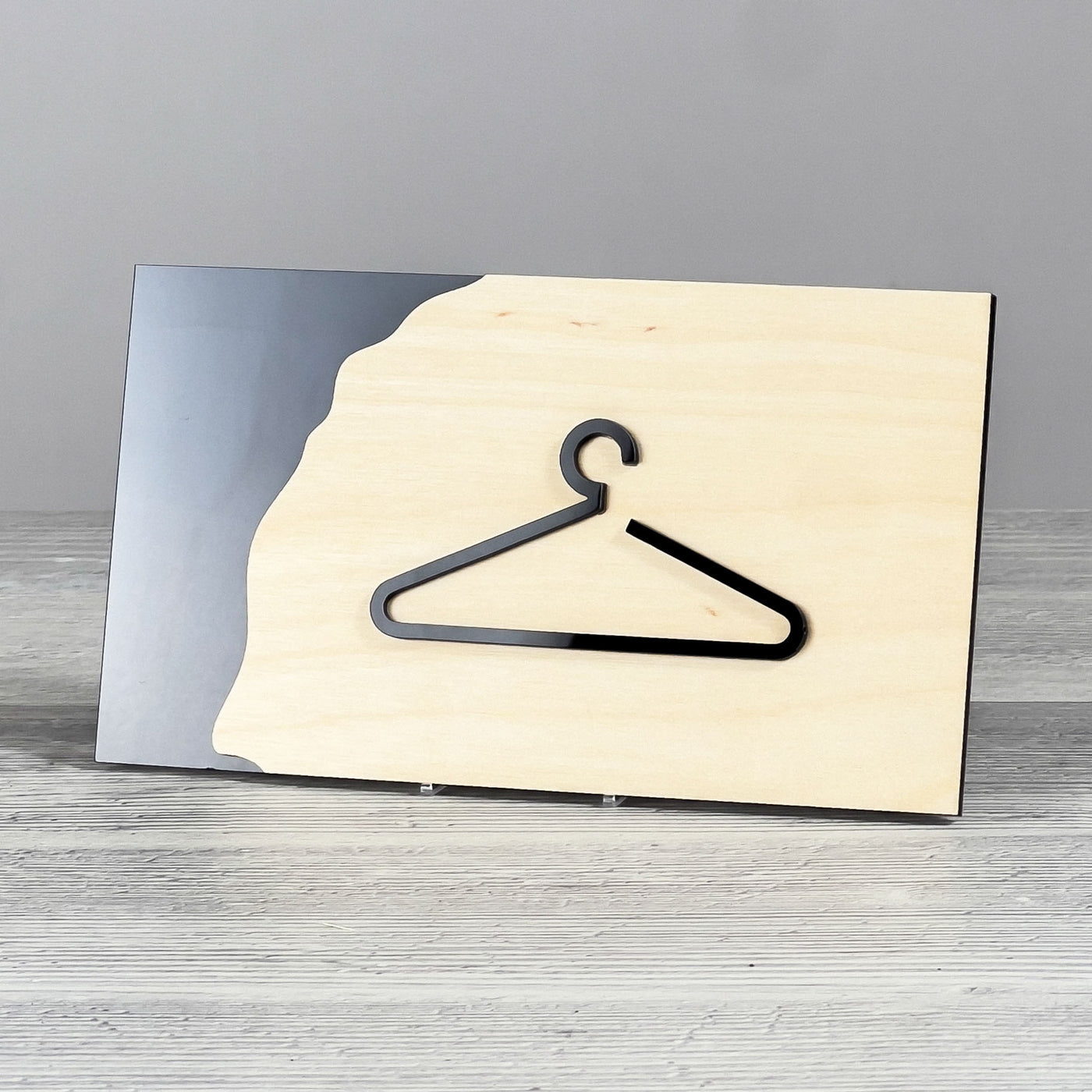 Cloakroom door sign, black